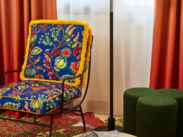 Mama Shelter Nice : photo 7 de la chambre chambre large mama lits jumeaux