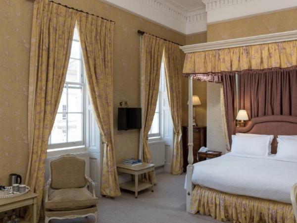 Dukes Bath : photo 5 de la chambre suite avec lit à baldaquin