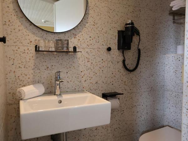 Boutique Hôtel Azur : photo 9 de la chambre chambre double