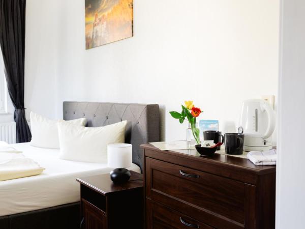 Fliegerhorst : photo 1 de la chambre chambre double