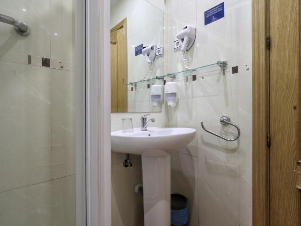 Hostal Las Fuentes : photo 7 de la chambre petite chambre double