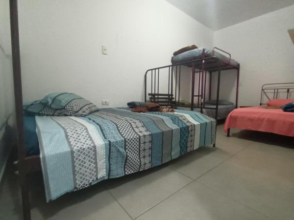 Girassol Hostel Vila Madalena : photo 6 de la chambre chambre familiale