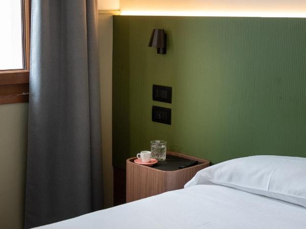 Hotel Casa Del Pellegrino : photo 2 de la chambre chambre double classique