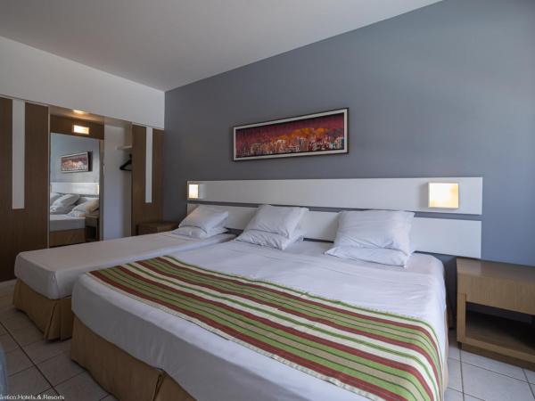 Oasis Imperial & Fortaleza : photo 7 de la chambre chambre triple supérieure avec vue sur la piscine