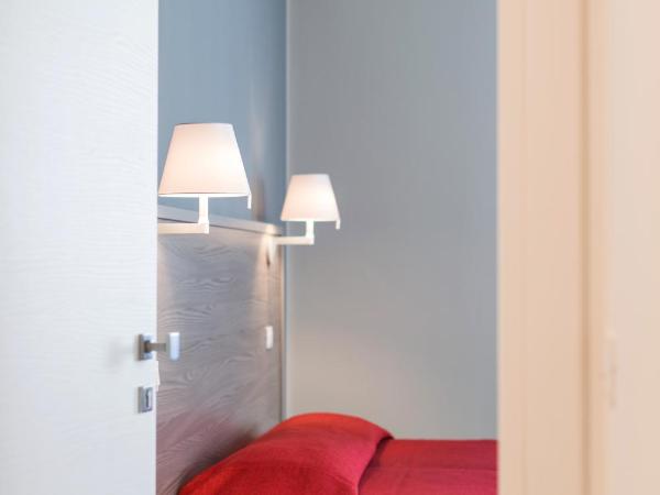 Hotel Al Prato : photo 4 de la chambre chambre double avec lit d'appoint