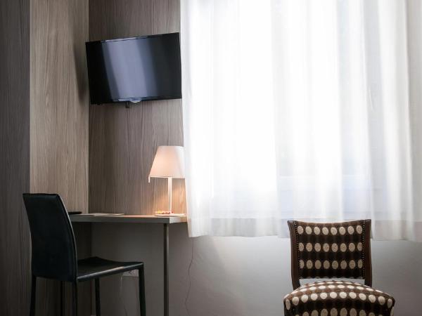 Hotel Al Prato : photo 6 de la chambre chambre double avec lit d'appoint