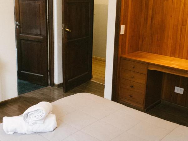 Valle del Sol Bed & Breakfast : photo 2 de la chambre chambre simple avec salle de bains