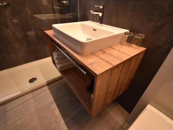 Hotel Matterhornblick : photo 5 de la chambre appartement (4 adultes)