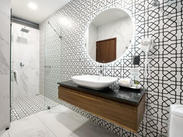 Hotel Estancia Business Class : photo 3 de la chambre suite familiale