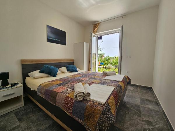 Dino and Jele Apartments : photo 10 de la chambre appartement avec terrasse