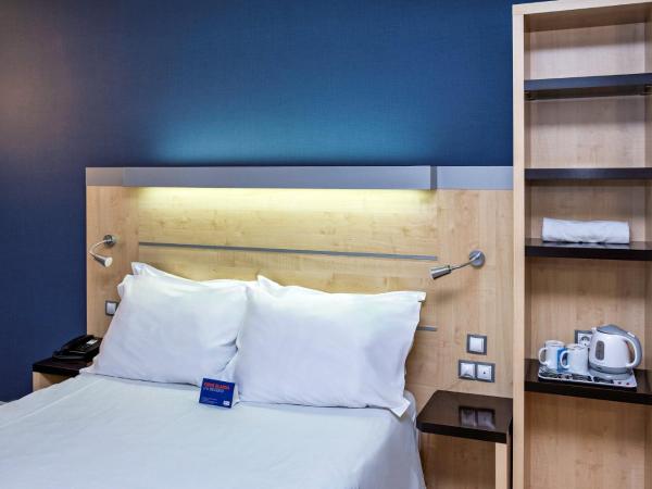 Holiday Inn Express Málaga Airport, an IHG Hotel : photo 7 de la chambre chambre lits jumeaux standard