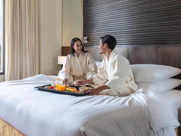 Marriott Executive Apartments - Sukhumvit Park, Bangkok : photo 1 de la chambre studio lit king-size - vue sur ville