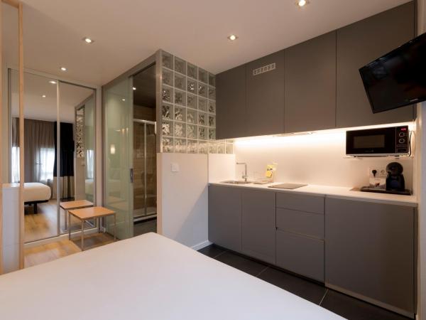 Hotel Avenida : photo 3 de la chambre studio