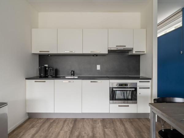 YAYS Amsterdam Prince Island by Numa : photo 8 de la chambre appartement 2 chambres confort avec terrasse commune (4 adultes + 2 enfants)