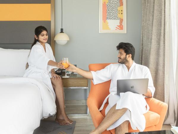 Le Meridien Hyderabad : photo 2 de la chambre club room king bed