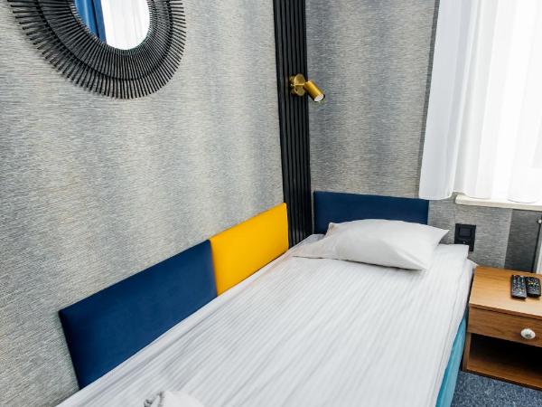 Elegant Apartments : photo 2 de la chambre chambre simple avec salle de bains extérieure privative