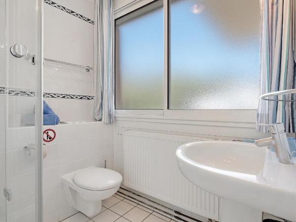 Résidence les Tourelles : photo 6 de la chambre appartement 2 chambres avec balcon (2 adultes)