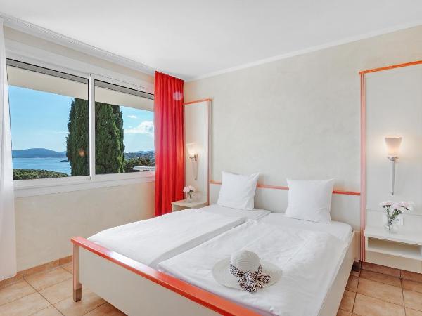 Résidence les Tourelles : photo 3 de la chambre appartement - vue sur mer