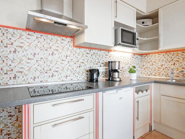 Résidence les Tourelles : photo 5 de la chambre appartement - vue sur mer