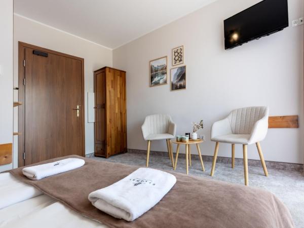 Sykowny Biały Dunajec : photo 2 de la chambre chambre double avec balcon