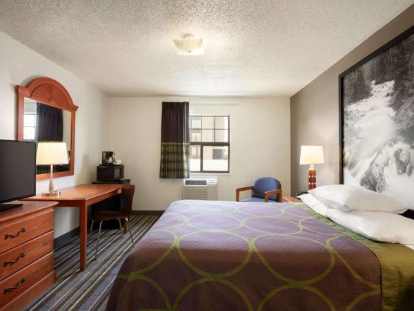 Super 8 by Wyndham Colorado Springs/Afa Area : photo 2 de la chambre chambre lit queen-size - non-fumeurs