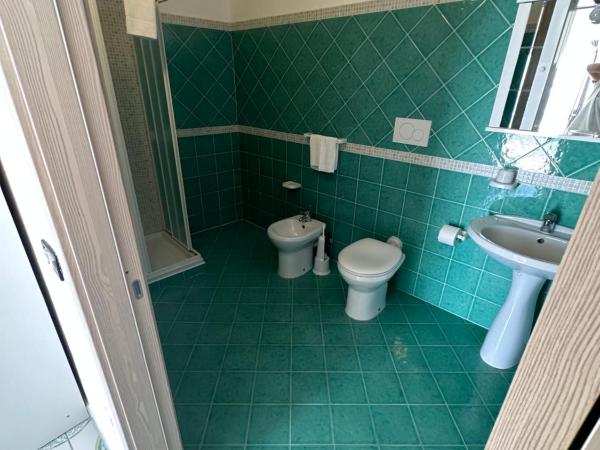 Hotel Regina del Mare : photo 2 de la chambre chambre double