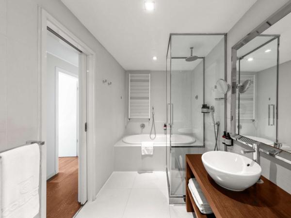 NH Collection Budapest City Center : photo 8 de la chambre apartment 2 rooms with terrace