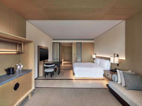 Hilton Nanjing Niushoushan : photo 3 de la chambre chambre lit king-size - accessible aux personnes à mobilité réduite 