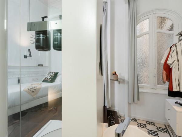 Chic & Basic Born Boutique Hotel : photo 2 de la chambre chambre simple