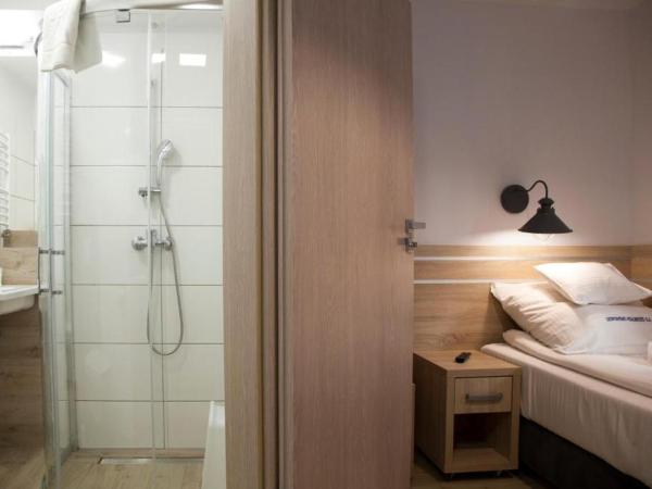 Sanatorium Mewa : photo 4 de la chambre chambre simple avec salle de bains privative