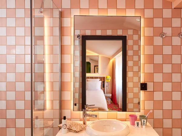 Mama Shelter Nice : photo 6 de la chambre small mama double 