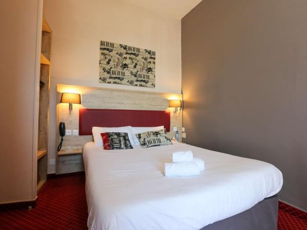Brit Hotel Bleu Nuit : photo 8 de la chambre chambre double