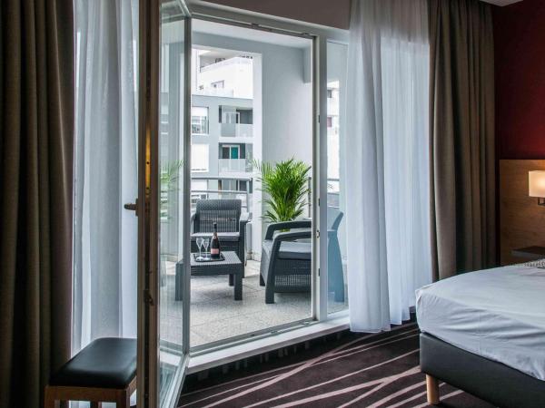 Le Lodge Brit Hotel Strasbourg Zenith : photo 1 de la chambre chambre lits jumeaux supérieure