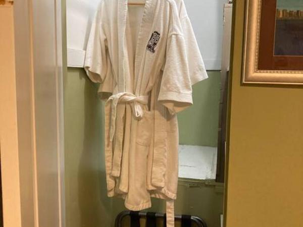 Private room with full size bed in Lakeview - 3C : photo 4 de la chambre chambre double standard