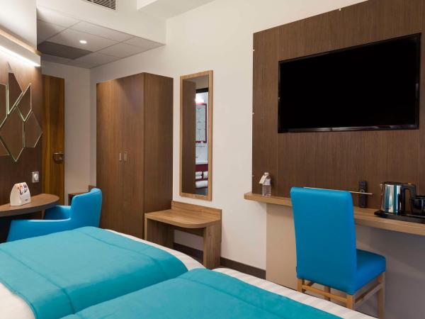 Brit Hotel Privilège Figeac : photo 3 de la chambre chambre lits jumeaux