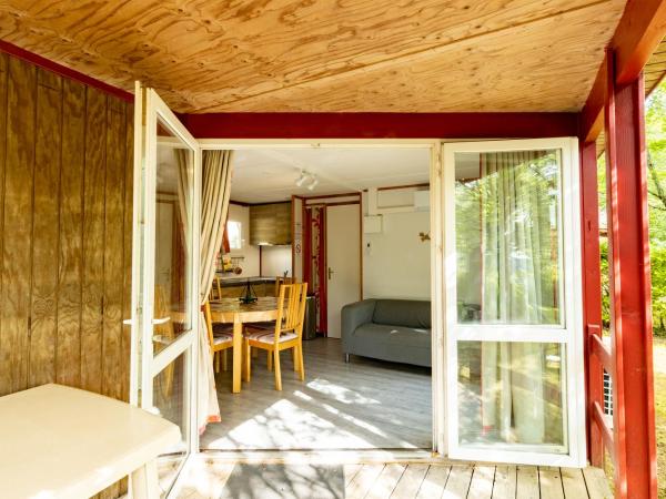 Les Chalets d'Argentouleau : photo 1 de la chambre chalet confort deux chambres
