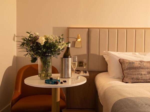 The Address Sligo : photo 4 de la chambre chambre lit king-size deluxe