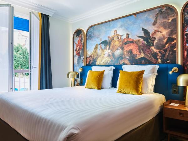 Hôtel Le Versailles : photo 5 de la chambre chambre double ou lits jumeaux standard