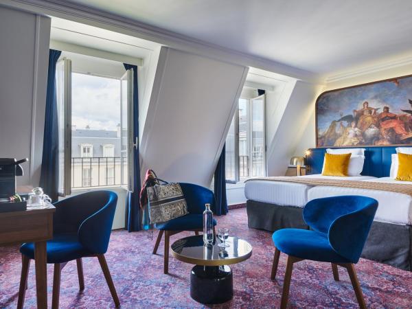 Hôtel Le Versailles : photo 4 de la chambre chambre double ou lits jumeaux supérieure