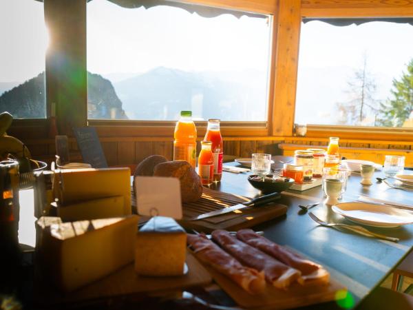 Chalet 4 Saisons - Guesthouse : photo 8 de la chambre suite familiale