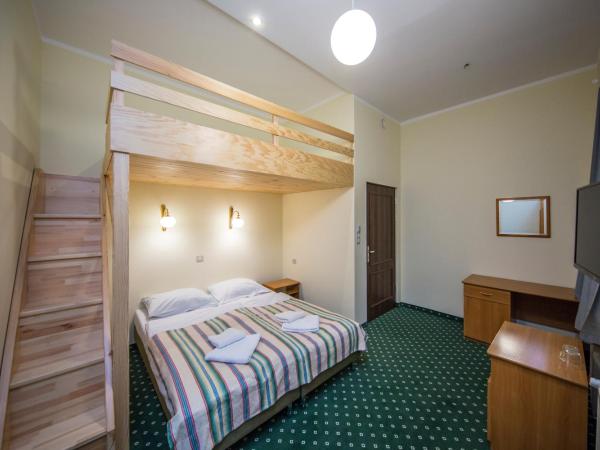 Willa Excelsior : photo 2 de la chambre chambre quadruple avec mezzanine