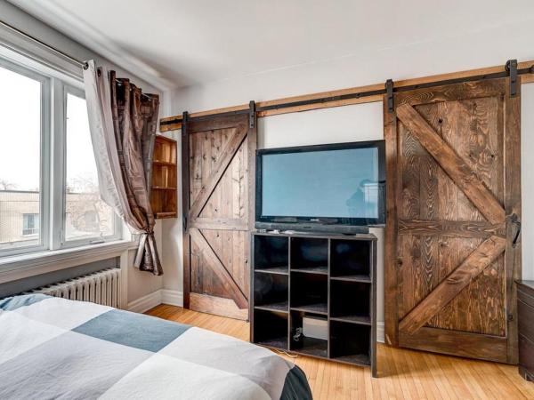 Ville-Émard Duplex avec esprits de communauté : photo 4 de la chambre chambre double avec salle de bains commune