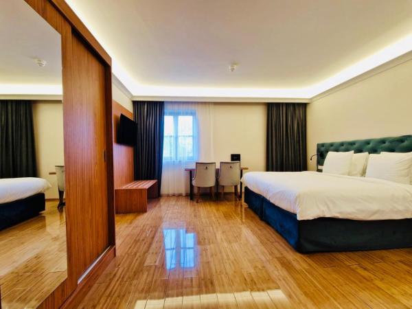 Chassé Hotel Residency : photo 7 de la chambre chambre familiale deluxe