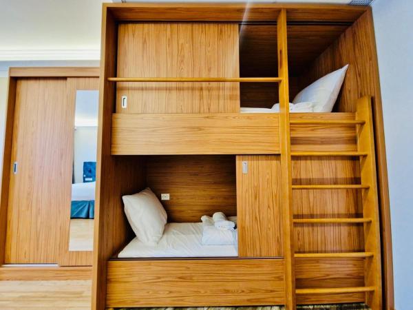 Chassé Hotel Residency : photo 9 de la chambre chambre familiale deluxe