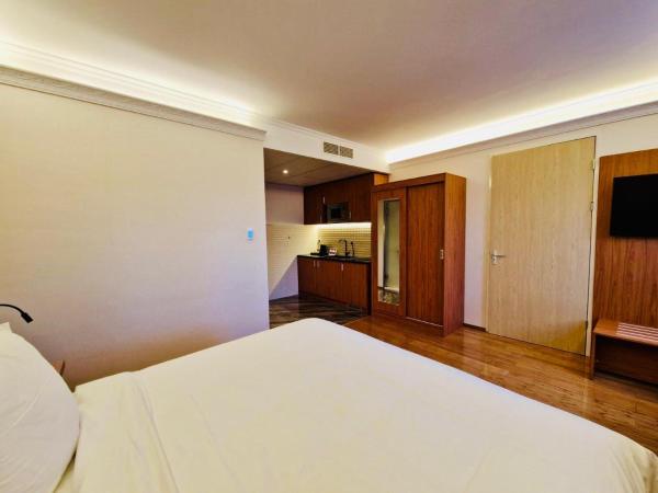 Chassé Hotel Residency : photo 10 de la chambre chambre familiale deluxe