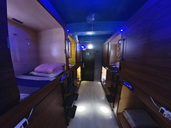 Starway Capsules : photo 3 de la chambre lit dans dortoir pour hommes