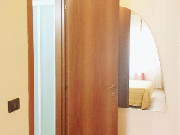 Hotel Eden : photo 5 de la chambre chambre double