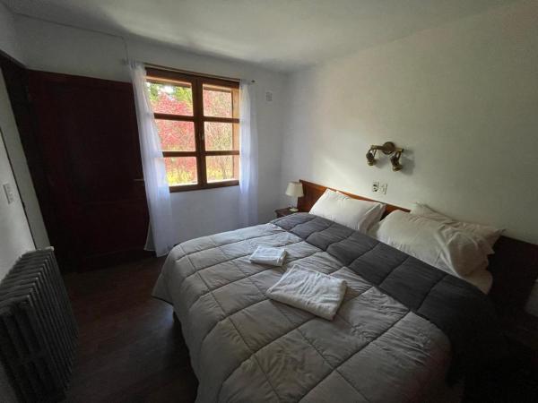 Valle del Sol Bed & Breakfast : photo 1 de la chambre chambre quadruple avec salle de bains