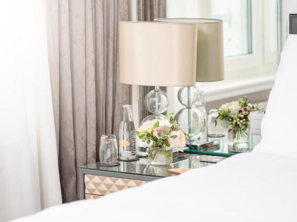 Mandarin Oriental, Geneva : photo 2 de la chambre chambre supérieure lit queen-size