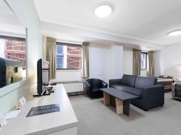 Comfort Inn & Suites Goodearth Perth : photo 1 de la chambre suite décloisonnée